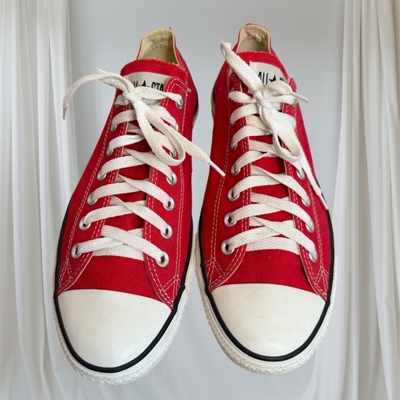 Converse All Star Low Top Red Canvas Sneakers Men 11 Women's 13 - Picture 1 of 9